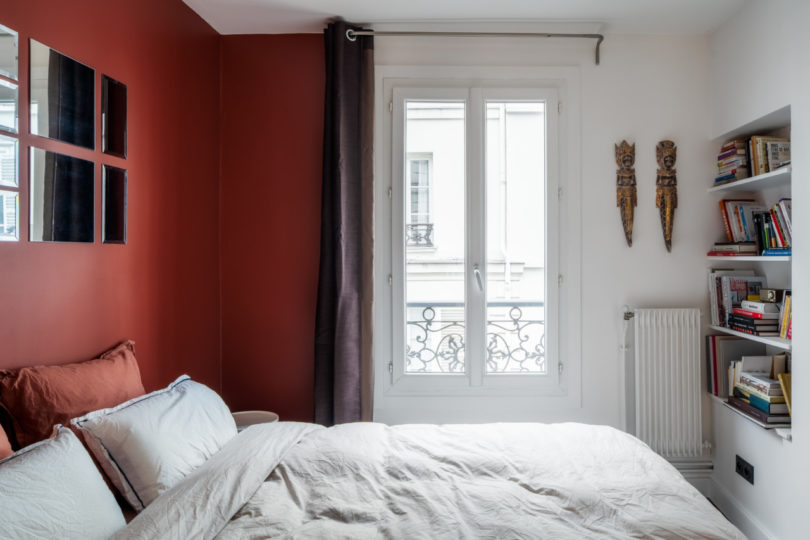 Composing A Modern Style Within The Confines Of An Old Pigalle Flat