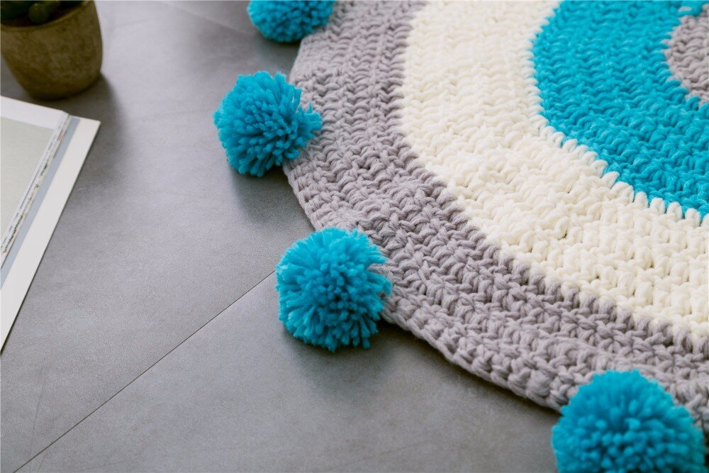 Stylish Indoor 100% Acrylic Floor Blanket (Multicolor)