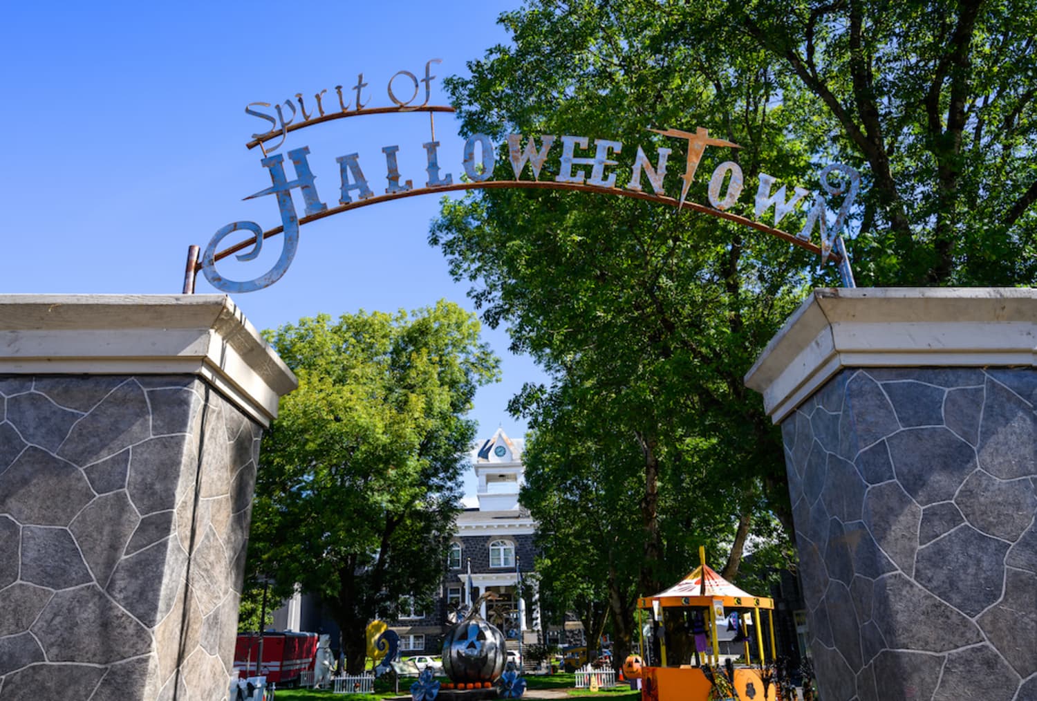 A Real Halloweentown Exists in Oregon