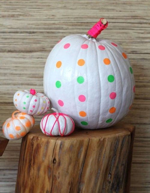 White Pumpkins With Bright Yarn And Bright Polka Dots Plus A Giant Polka Dotted One Look Veyr Fun And Whimsy
