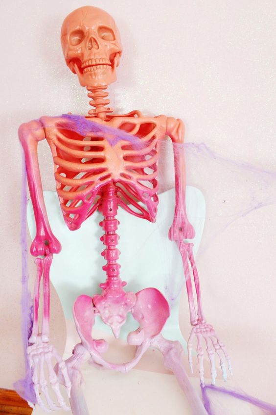 Make A Colorful Ombre Skeleton For Halloween In Just One Quick Step And Impress Everyone