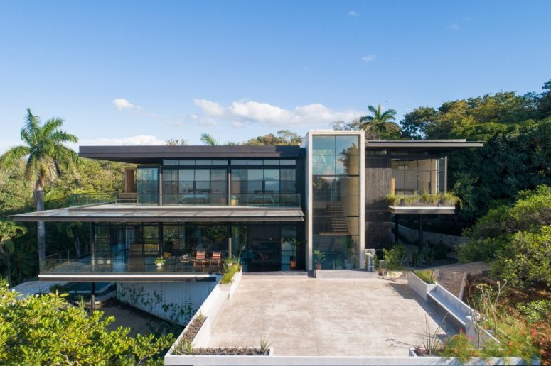 This Amazing Costa Rica Home Is Built With Two Horizontal Floor Planes Plus A Vertical Volume And Overlooks The Ocean