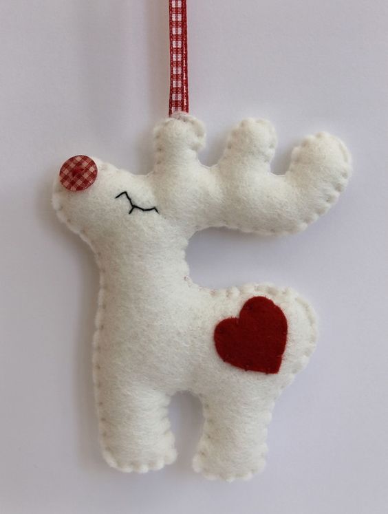 A Pretty Rudolph Deer With A Red Heart Of Felt Is A Lovely And Fun Ornament Idea To Rock